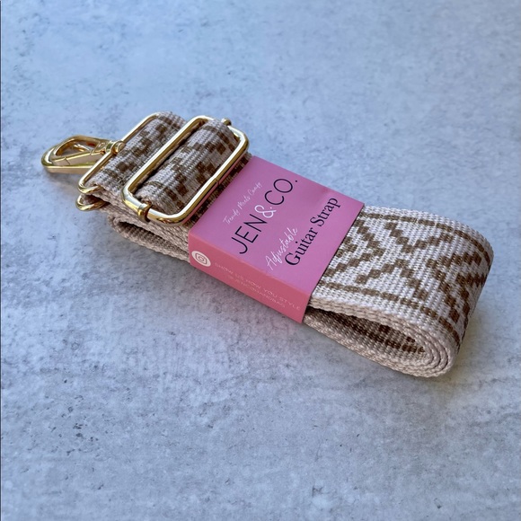 NWT - Guitar Strap - 29" - 51" adjustable - Taupe - Gold metallic - Picture 3 of 4